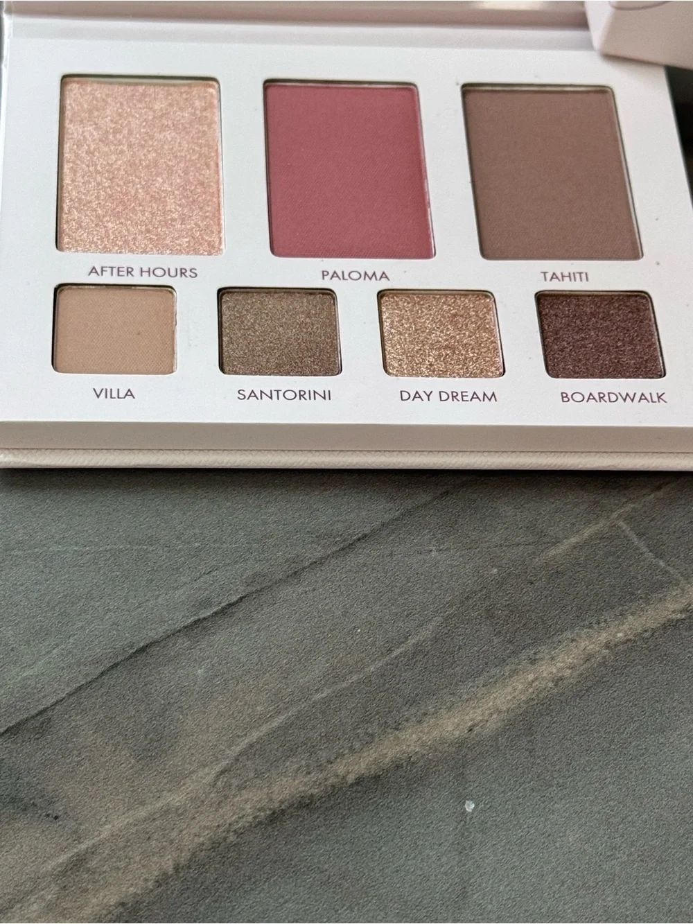 Wander Beauty Getaway Eye & Face Palette Shade Island Hop Medium Deep